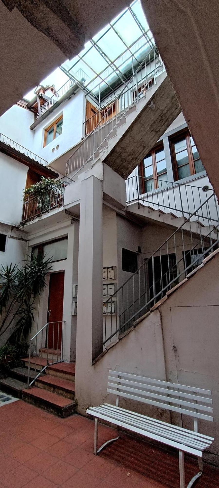 Dom Apartamento *